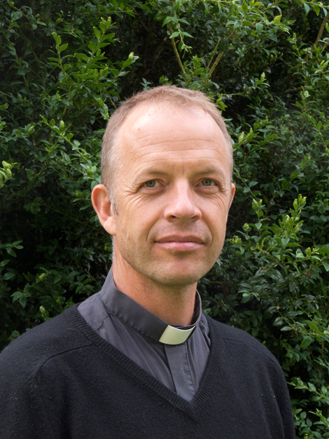 Erik Isaksson är tillbaka som präst i Landskrona församling.