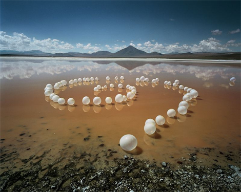 Vanishing Traces är en av få bilder där ingen männsika finns med. Foto: Scarlett Hooft Graafland.