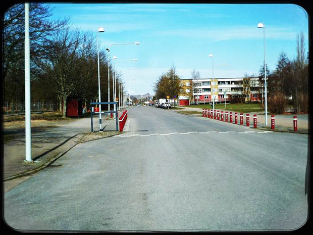 Nu har turen kommit till att Karlslund och Norrestad ska lyftas. Vi börjar med en ny gata som öppnar området och går vidare med ett riktigt bra idrottsplatsområde och ett lyft av bostadsområdet. Det behövs; utanförskapet, arbetslösheten och kriminaliteten ska bekämpas!
